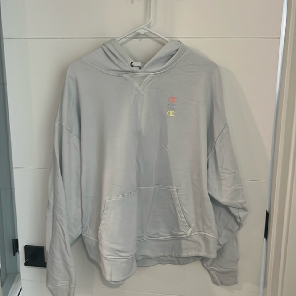 Champion women’s hoodie. Xl